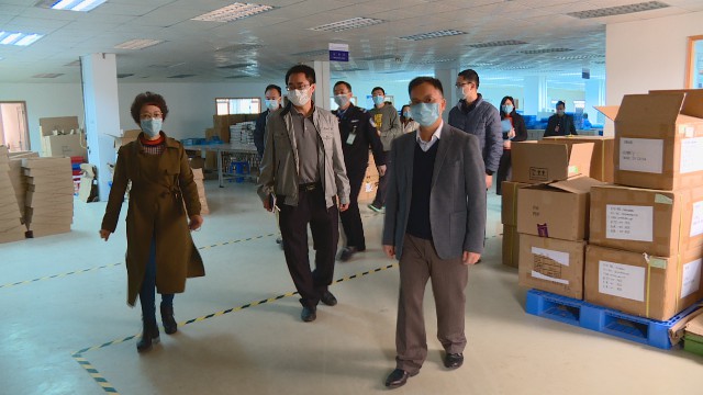 0220镇长到企业协调加快复工复产_2020-02-20_17-04-59.jpg
