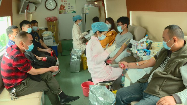 0403党员干部献血_2020-04-03_16-12-35.jpg